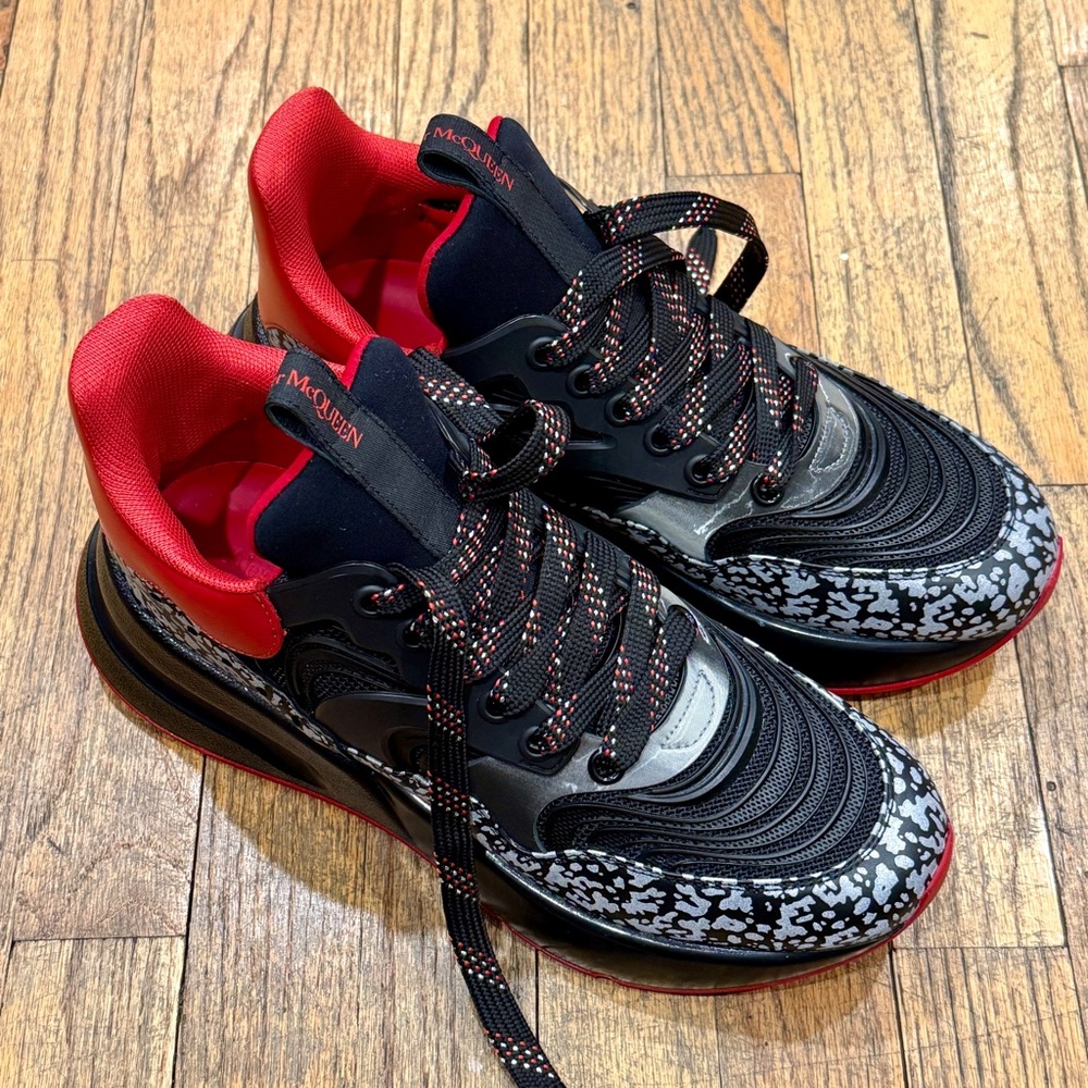 Alexander McQueen Oversized Runner 'Black Red Reflective'